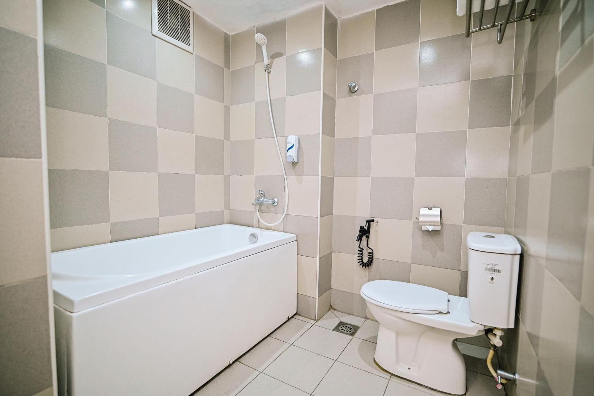 Kingston Hotel 1 , Bukit Bintang Куала Лумпур Екстериор снимка