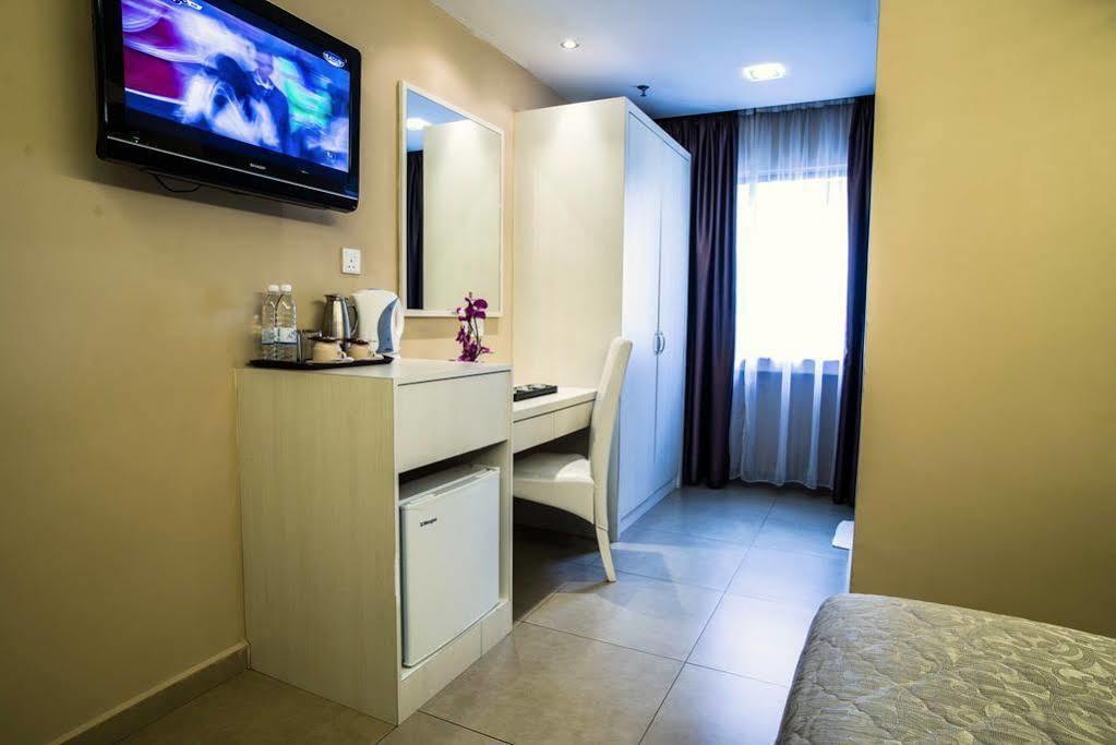 Kingston Hotel 1 , Bukit Bintang Куала Лумпур Екстериор снимка